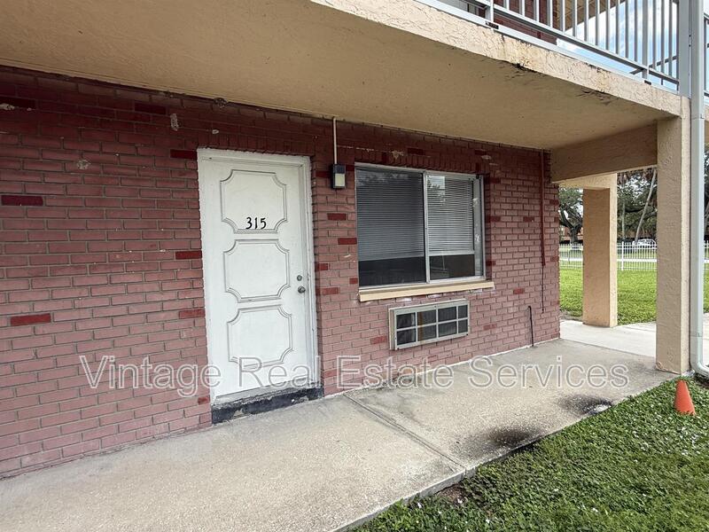 St. Petersburg Apartment: 3301 58th Ave S