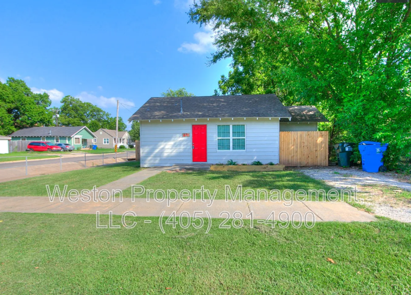 Norman House: 630 East Comanche Street