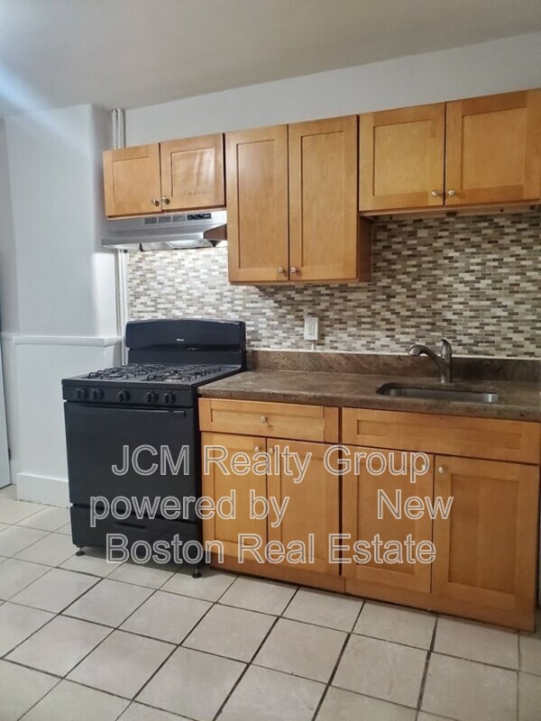 Boston: Roxbury Condo: 182 Walnut Ave