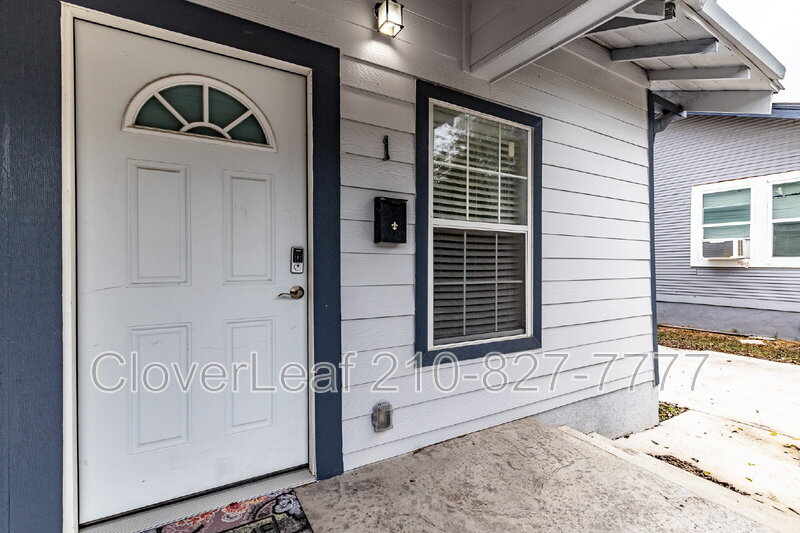 San Antonio Condo: 1317 W French Pl