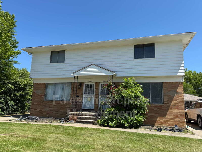 Euclid Condo: 26940 Tungsten Road