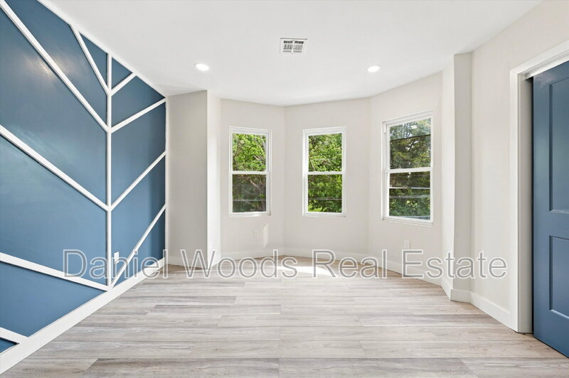 Philadelphia Condo: 944 West Lycoming Street