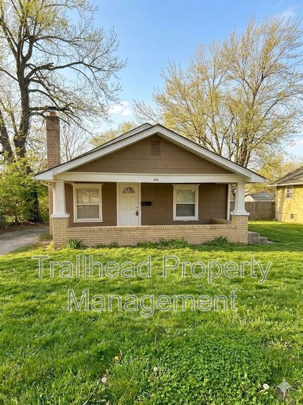 Independence House: 1502 S Pleasant