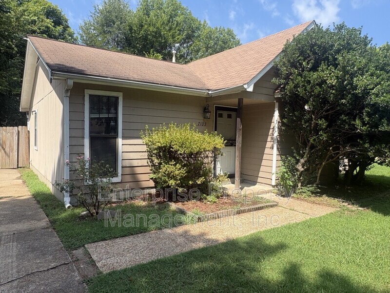 Memphis House: 7103 Tagen Dr
