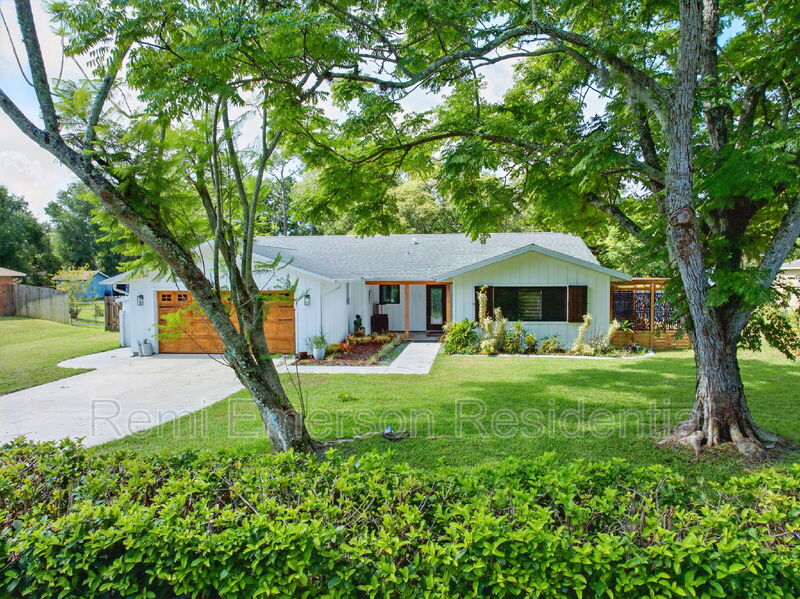 Port Orange House: 914 Houston Street