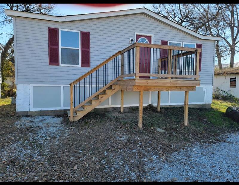 Shelbyville House: 160 Habig St