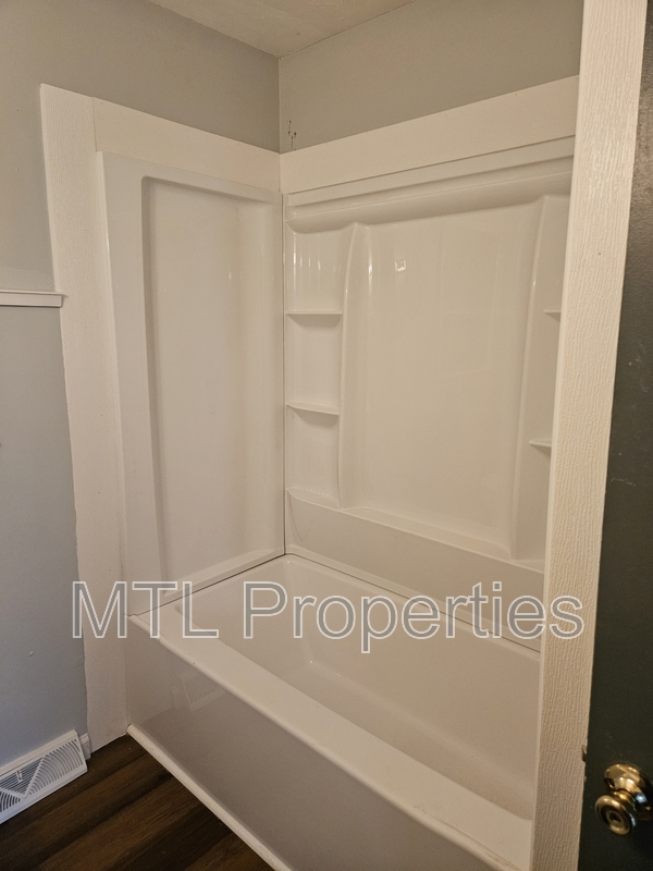 Shelby House: 1722 Kings Road