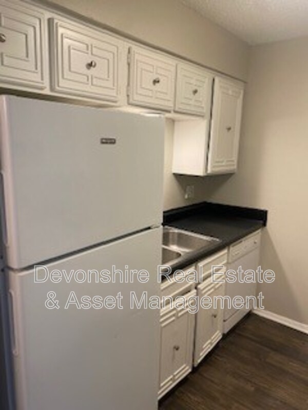 Waco Condo: 7301 Sanger Ave #205