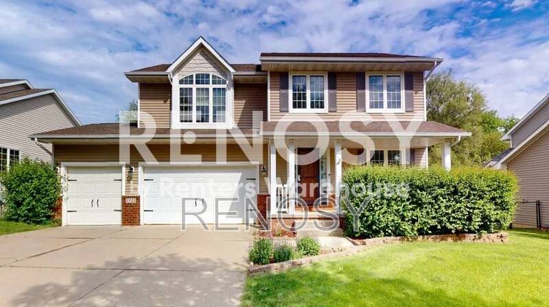 Des Moines House: 3523 Brook Run Dr
