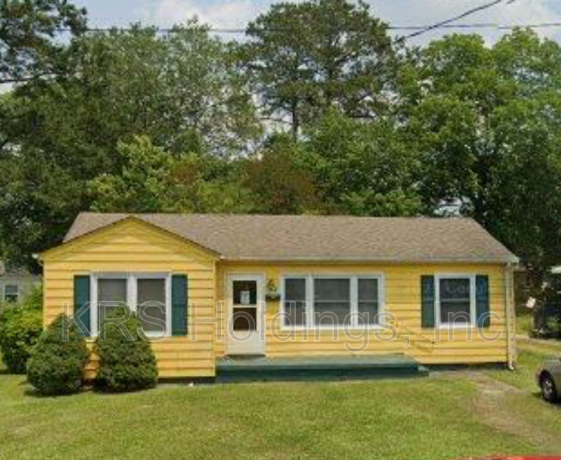 Franklin House: 564 Ashton Avenue