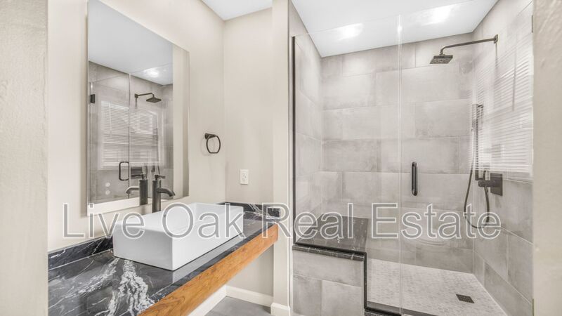 Norfolk Condo: 519 W 20th Street
