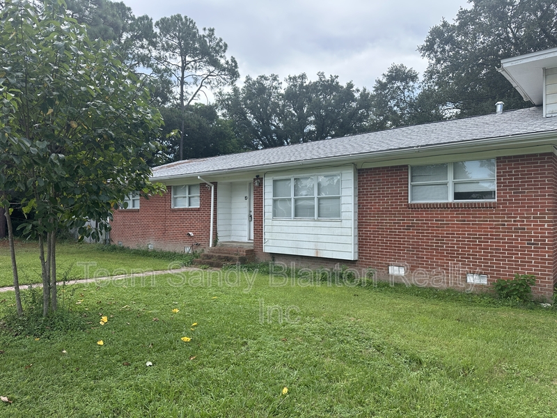 Pensacola House: 2833 Bellview Avenue