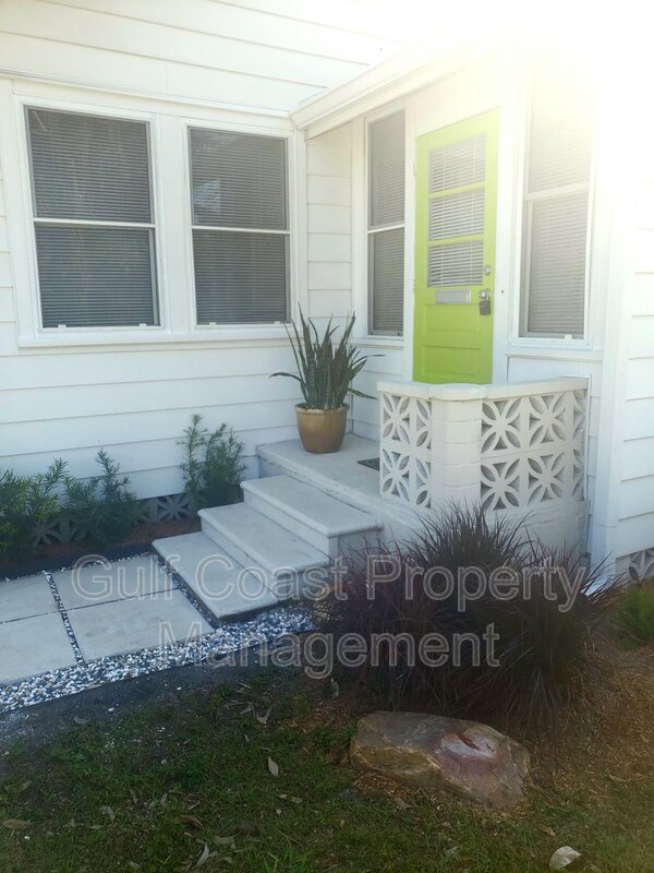 1718 7th Street Sarasota FL 34236 - Photo 3