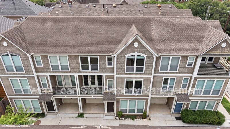 Houston Townhome: 1507 Sutton St