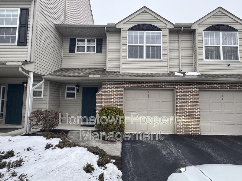 Hummelstown House: 112 Hawk Ct