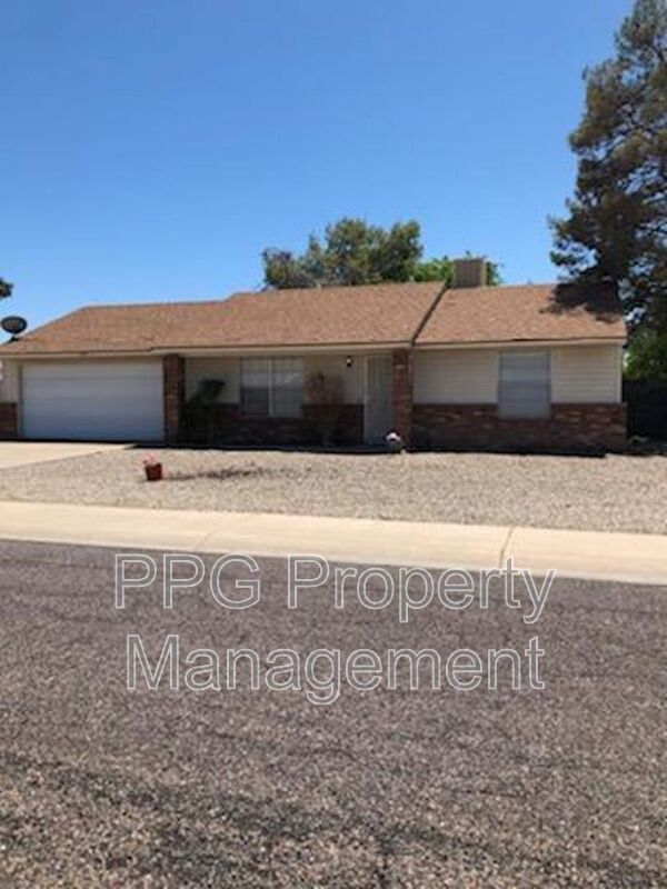 Peoria House: 7231 W Sierra St