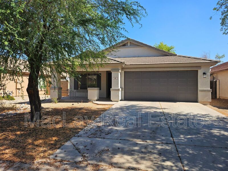 San Tan Valley House: 66 W Dexter Way