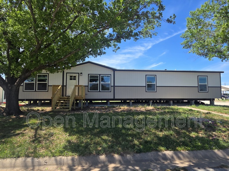 San Angelo House: 3300 Voight Blvd
