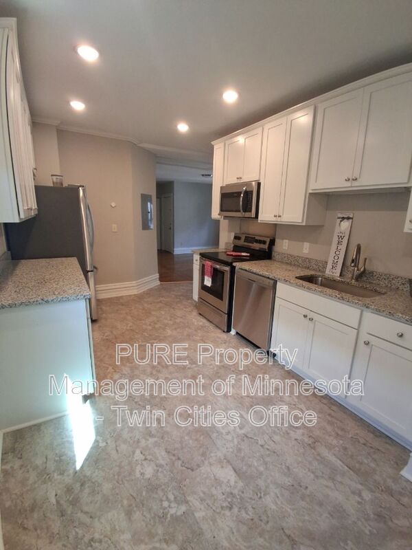 Saint Paul Condo: 550 Ashland Ave