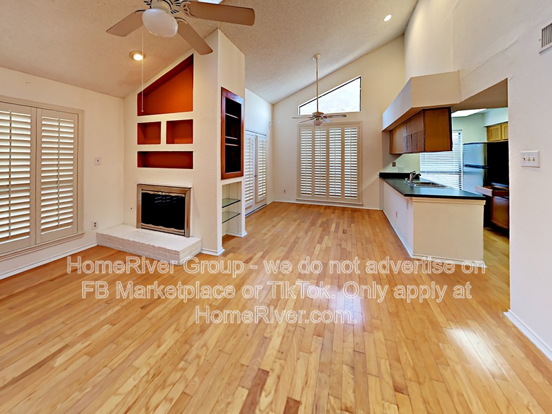 Dallas Townhome: 5750 Phoenix Dr