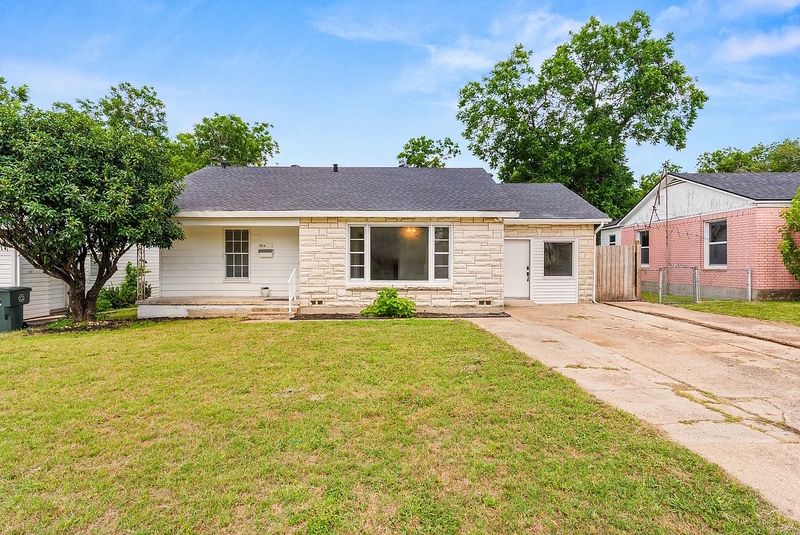 Temple House: 1817 S 5th St