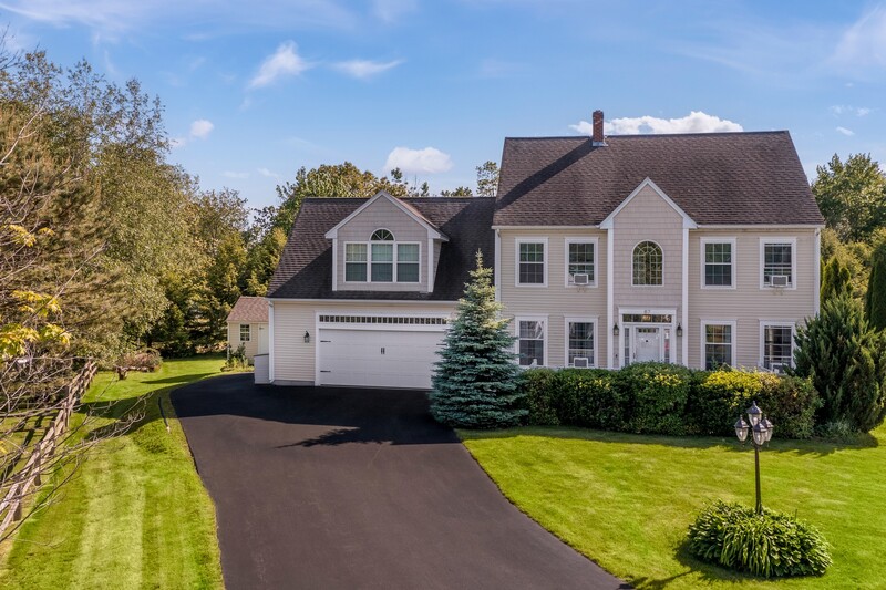 Wells House: 87 Sea Mist Lane