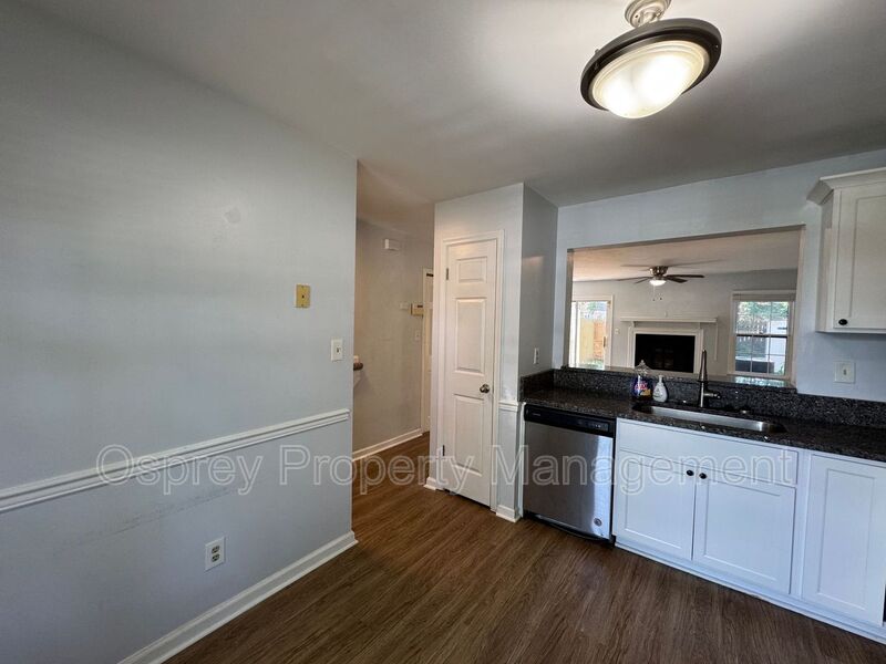 Charming 2-Bed, 2.5-Bath Home in Vibrant Norfolk   
