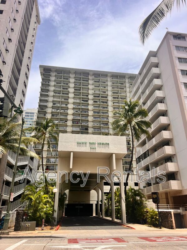 Honolulu Condo: 2440 Kuhio Ave. #1410