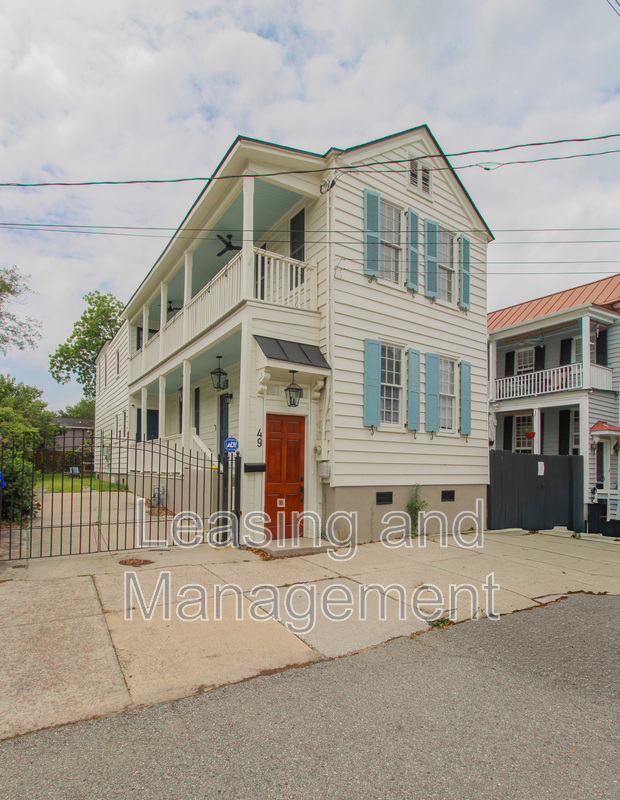 Charleston House: 49 America Street