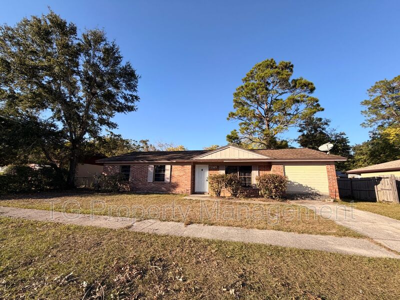 Jacksonville House: 7045 Prellie St.