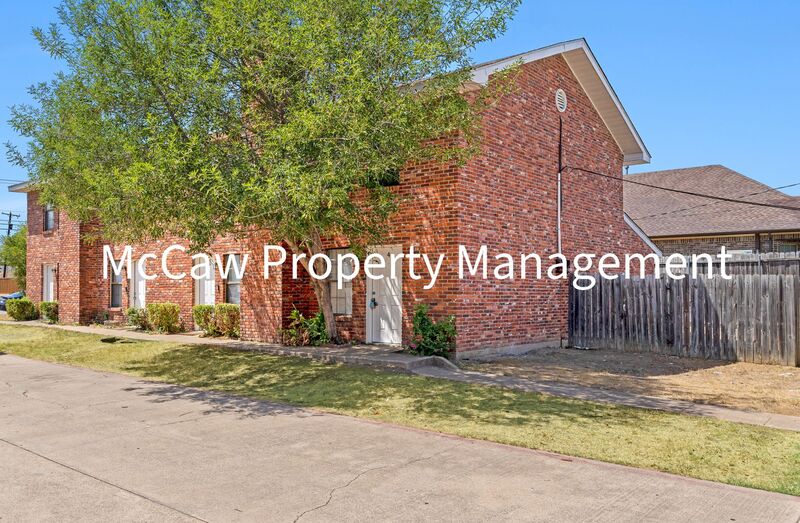 Request a Viewing for 210 Rolston Rd., Unit 4 Tenant Turner