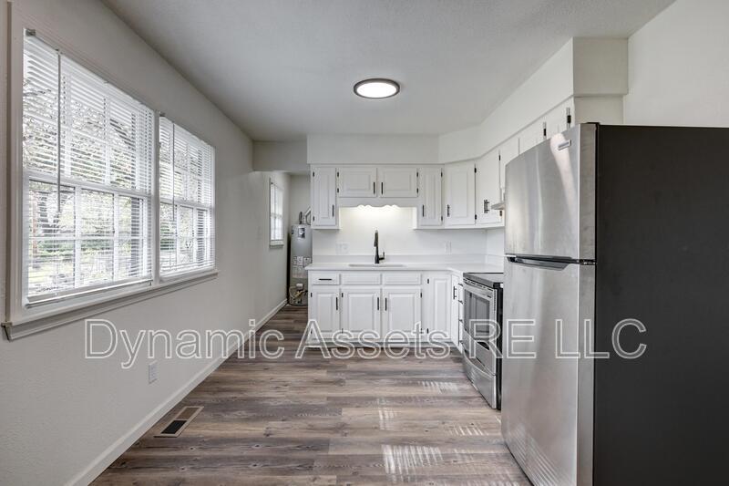 Pittsburg House: 204 E 24th St