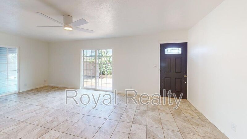 Waianae House: 85-059 LOWER Waianae Valley Rd