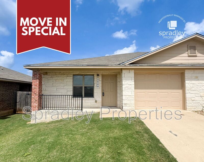 Belton Townhome: 1540 Chance Ct