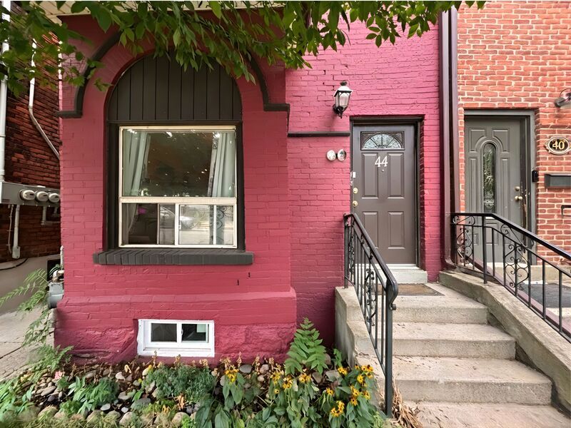 Hamilton Condo: 44 Spring st