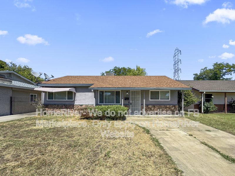 Sacramento House: 2336 Darwin St