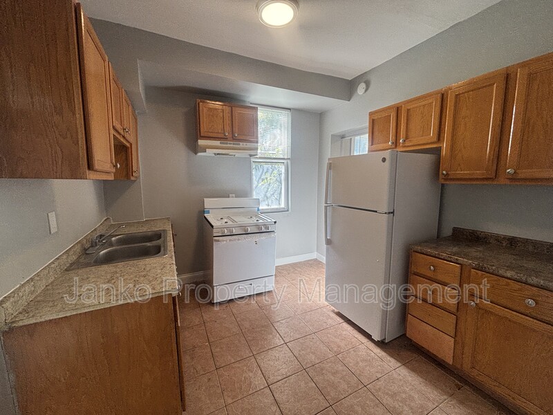 Chicago Condo: 7134 S Cornell Ave