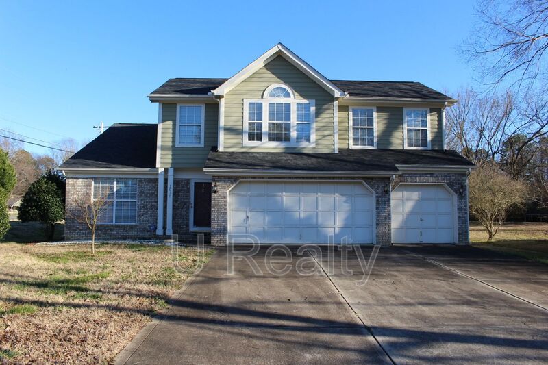 Matthews House: 3010 Williams Station Rd