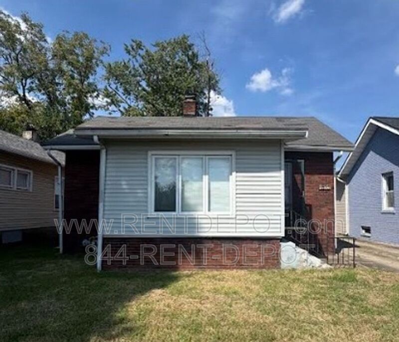 Evansville House: 1570 E. Morgan Ave.