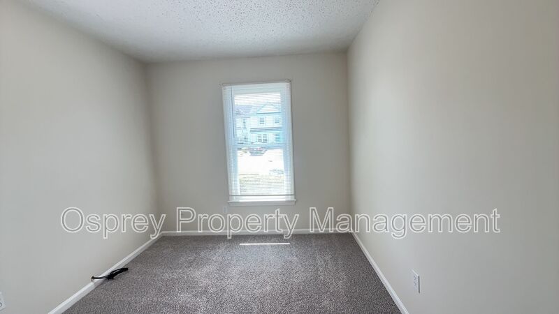 3-Bedroom Virginia Beach Home with Fenced Yard & Spacious Livin - Photo 16