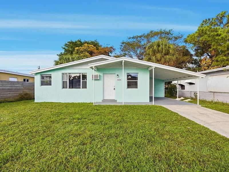 Fort Lauderdale House: 533 Northwest 15th Way