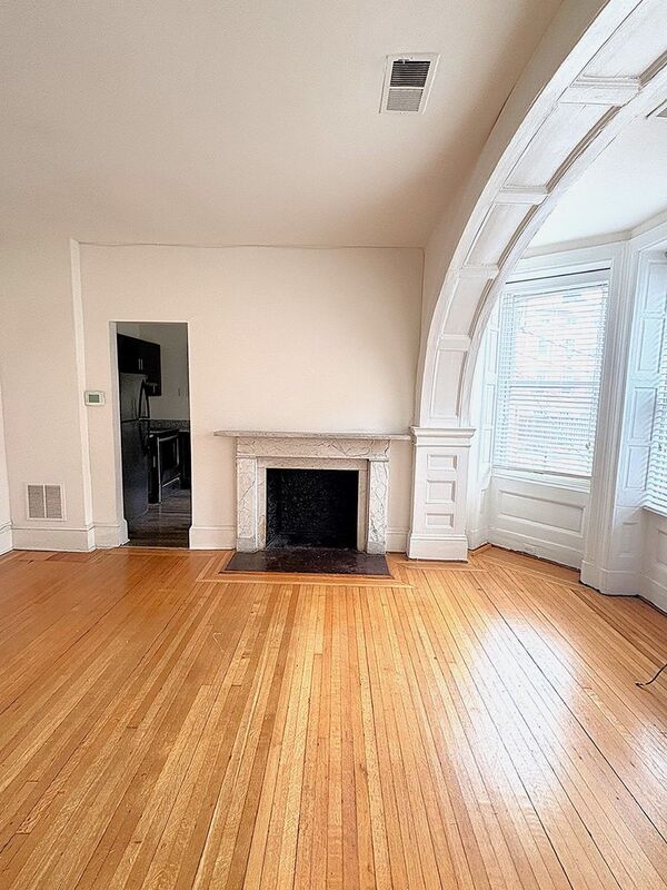 Baltimore Condo: 717-721 St Paul St