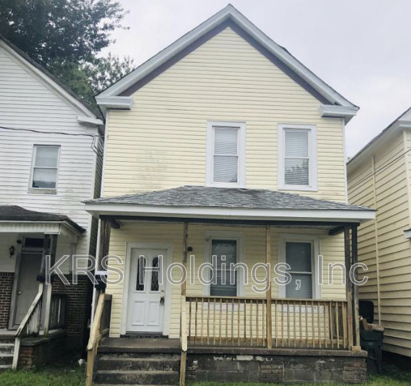 Newport News House: 1212 28th st