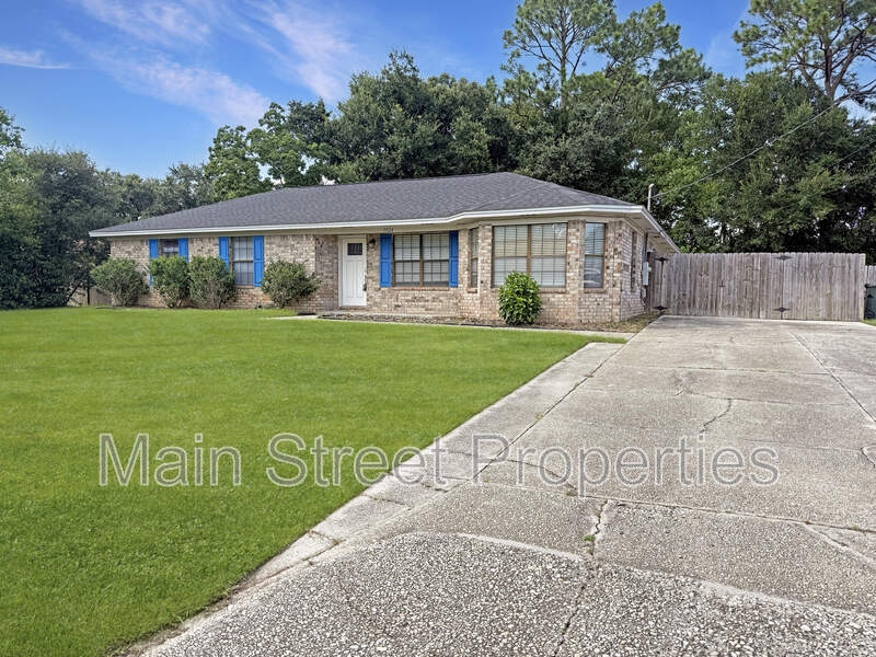 Pensacola House: 7524 Sandy Creek Drive