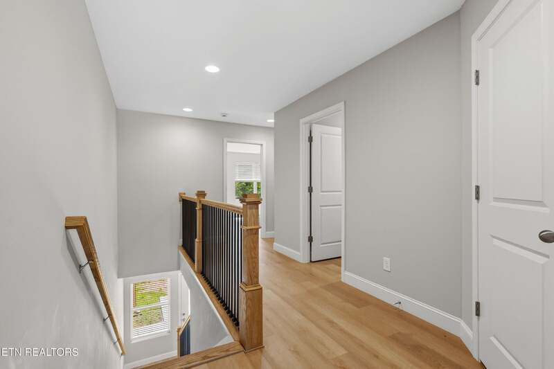 Photograph 5 of 7106 Dulaney Way