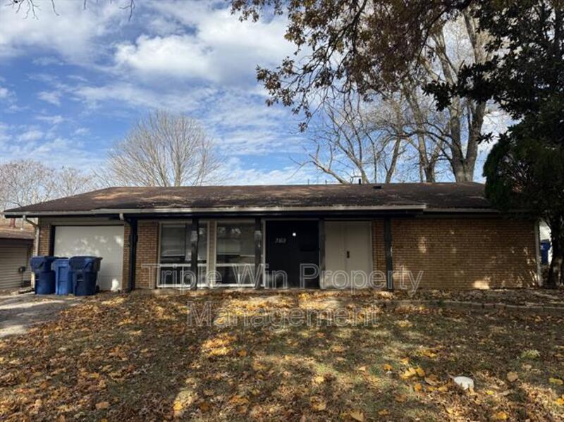 Florissant House: 3165 St Catherine St