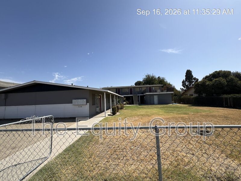 Tulare Condo: 938 North A Street