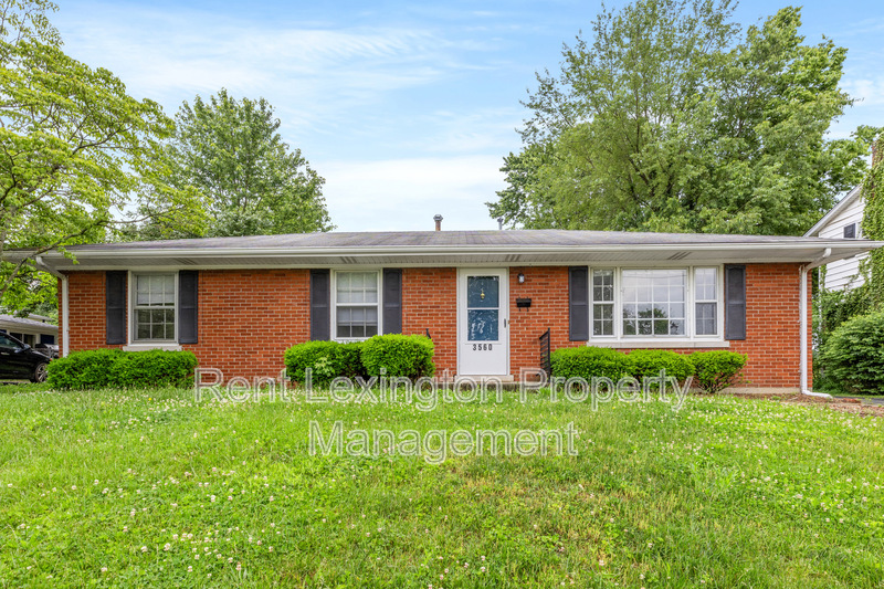 Lexington House: 3560 Lansdowne Drive