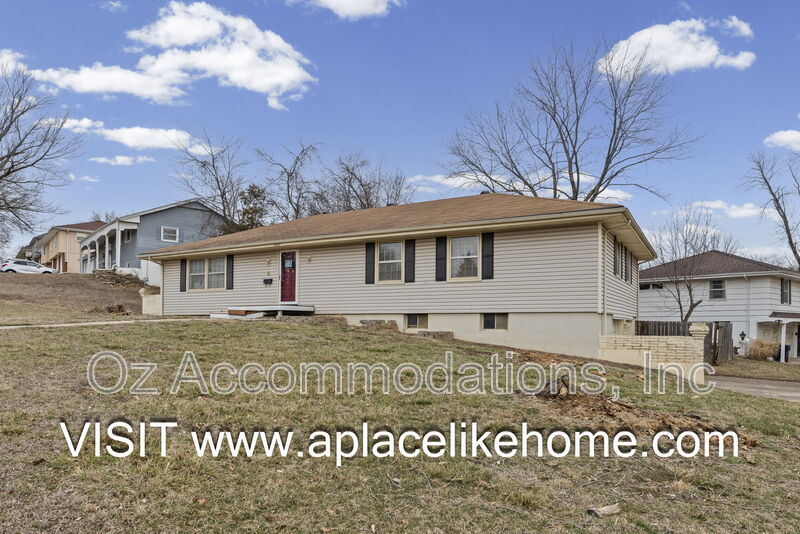 Kansas City House: 11007 Cleveland Ave