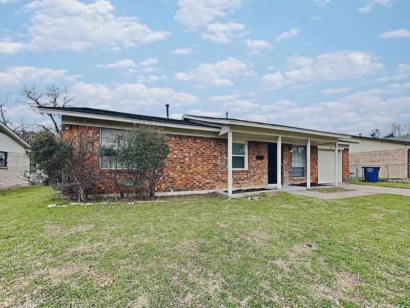 Dallas House: 7315 Albert Williams Dr